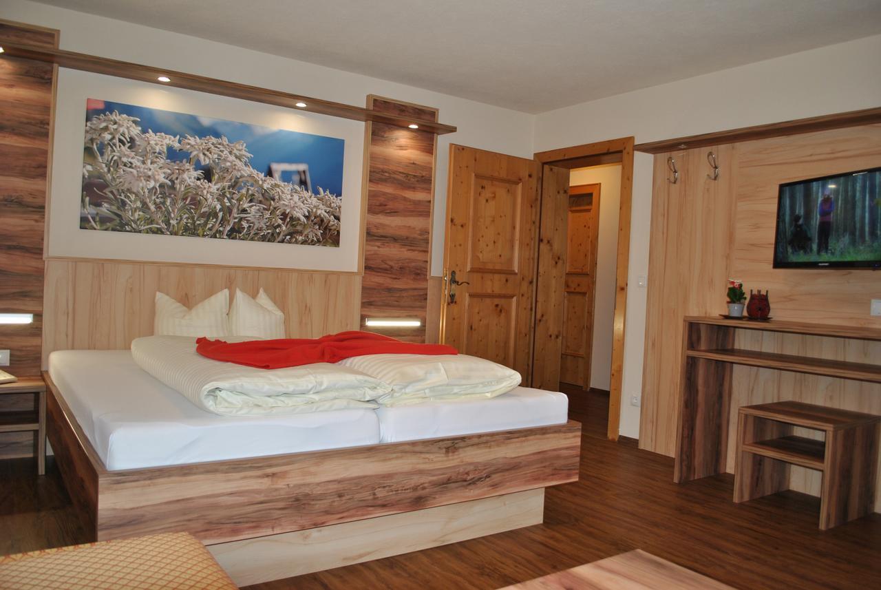Hotel Pension Haid Sankt Leonhard im Pitztal Exterior foto